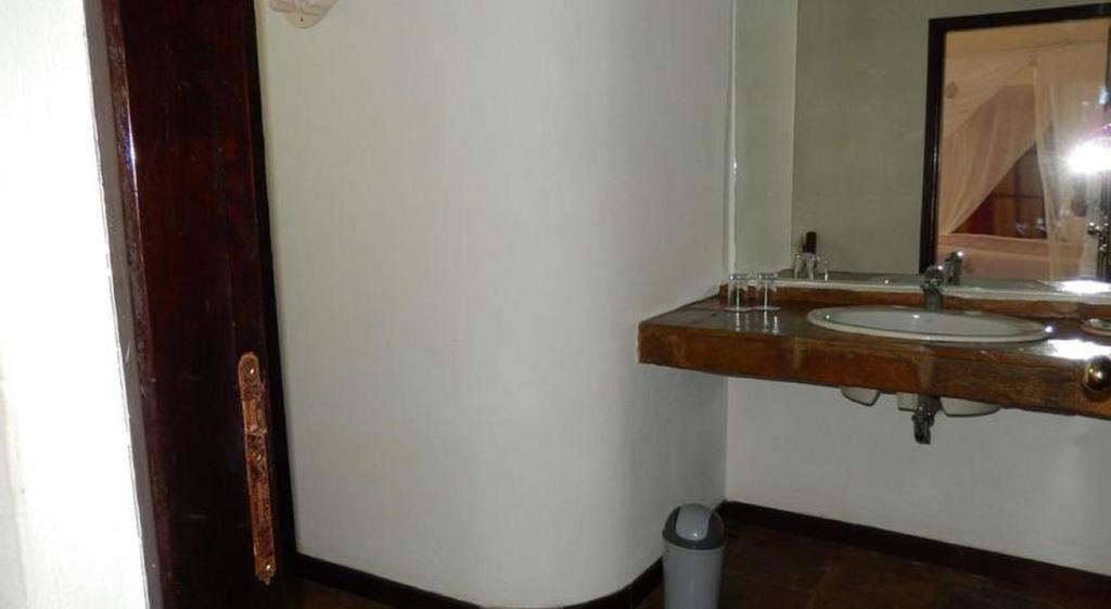 Garoda Resort Малинди Экстерьер фото