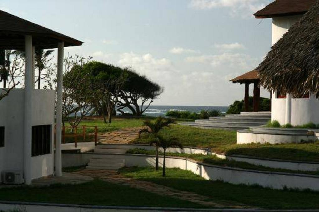Garoda Resort Малинди Экстерьер фото